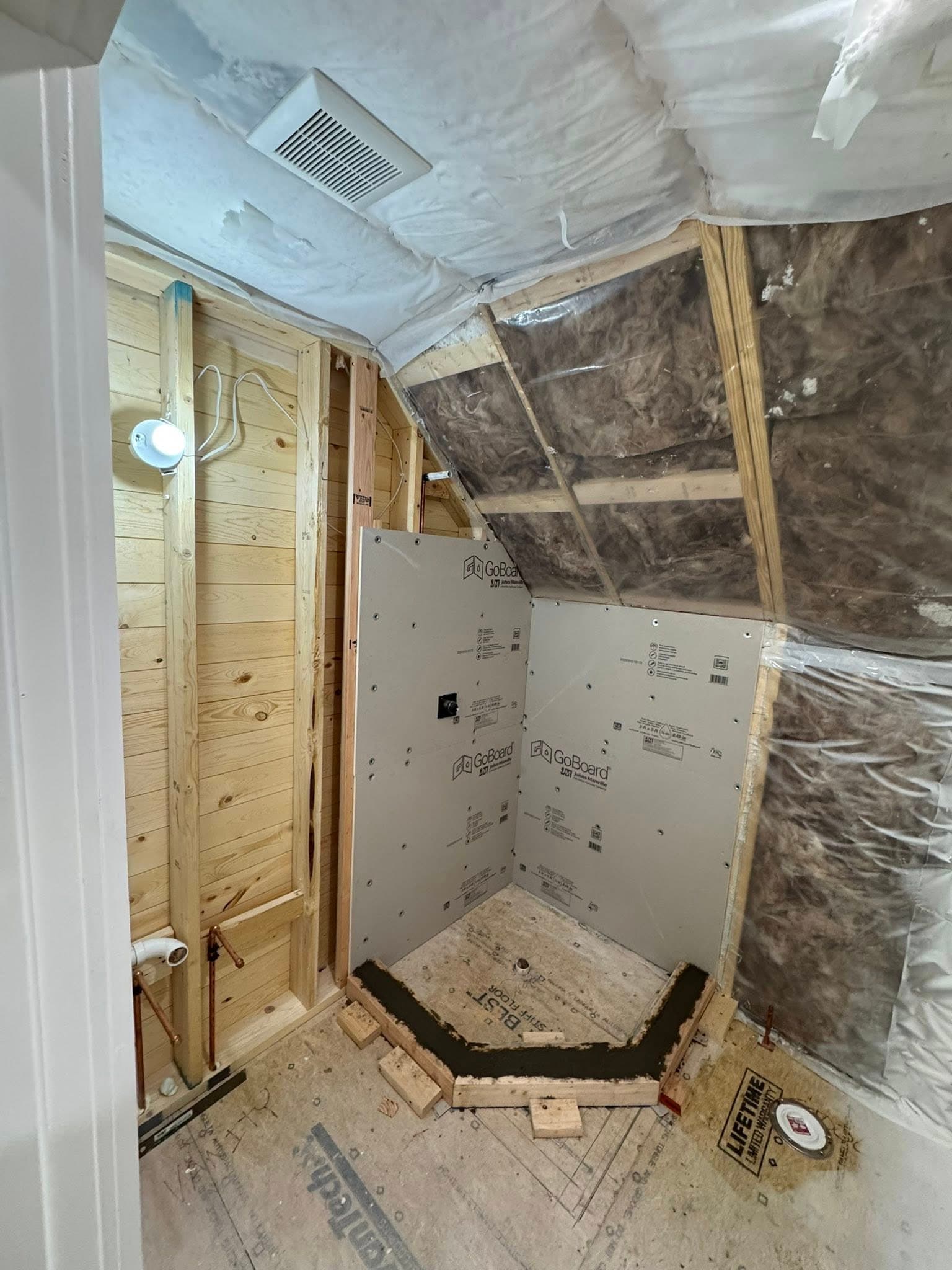 Gallery photos for Charming Remodel Project in Deerwood: Image #20