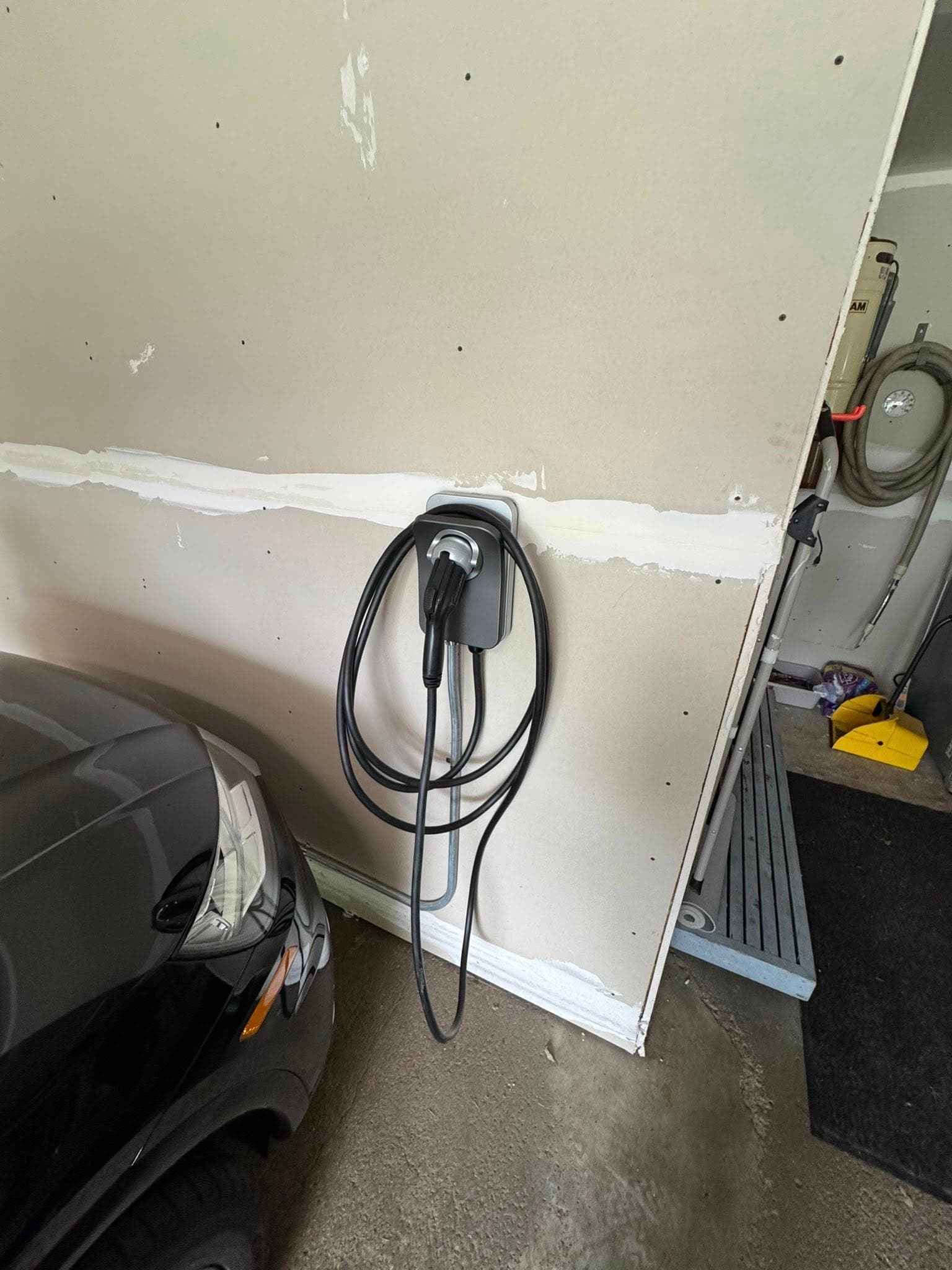 Gallery photos for Seamless EV Charger Installation in Chaska: Image #1