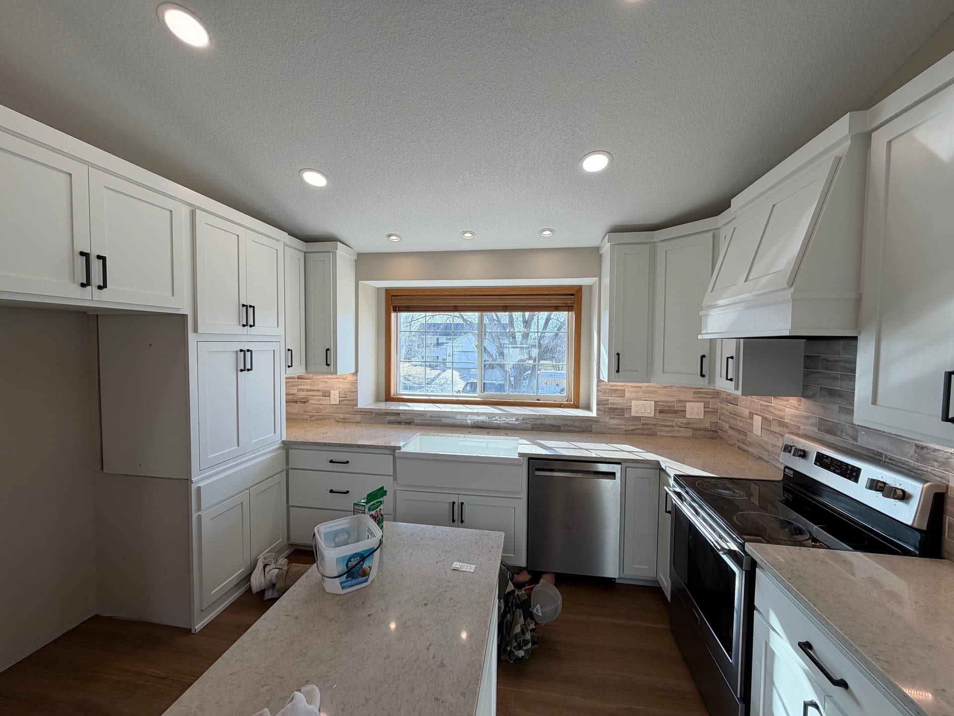 Gallery photos for Stunning Kitchen Update in Jordan: Image #2