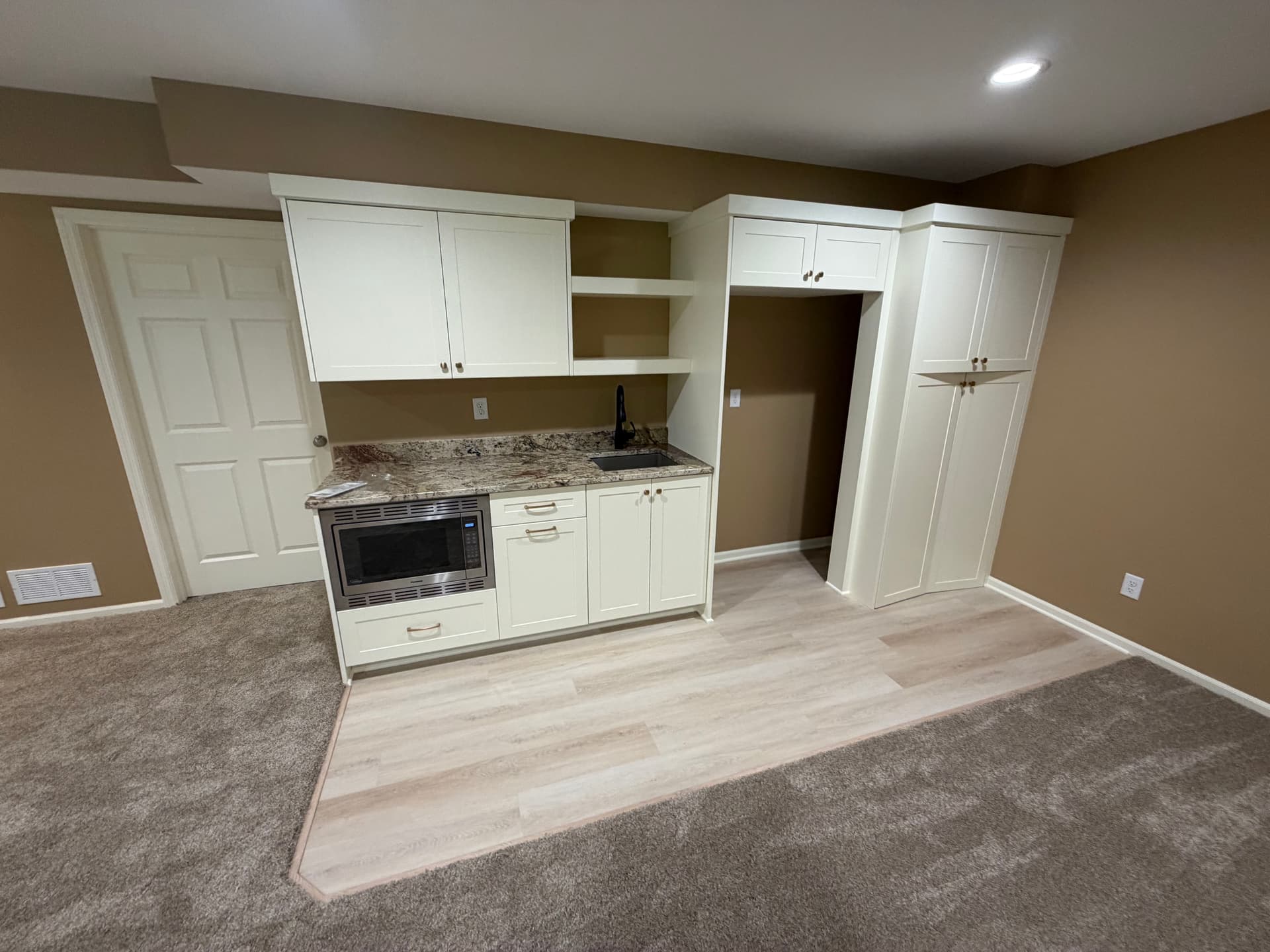 Gallery photos for Full Basement Finish with Wet Bar and Bathroom in Maple Grove: Image #1