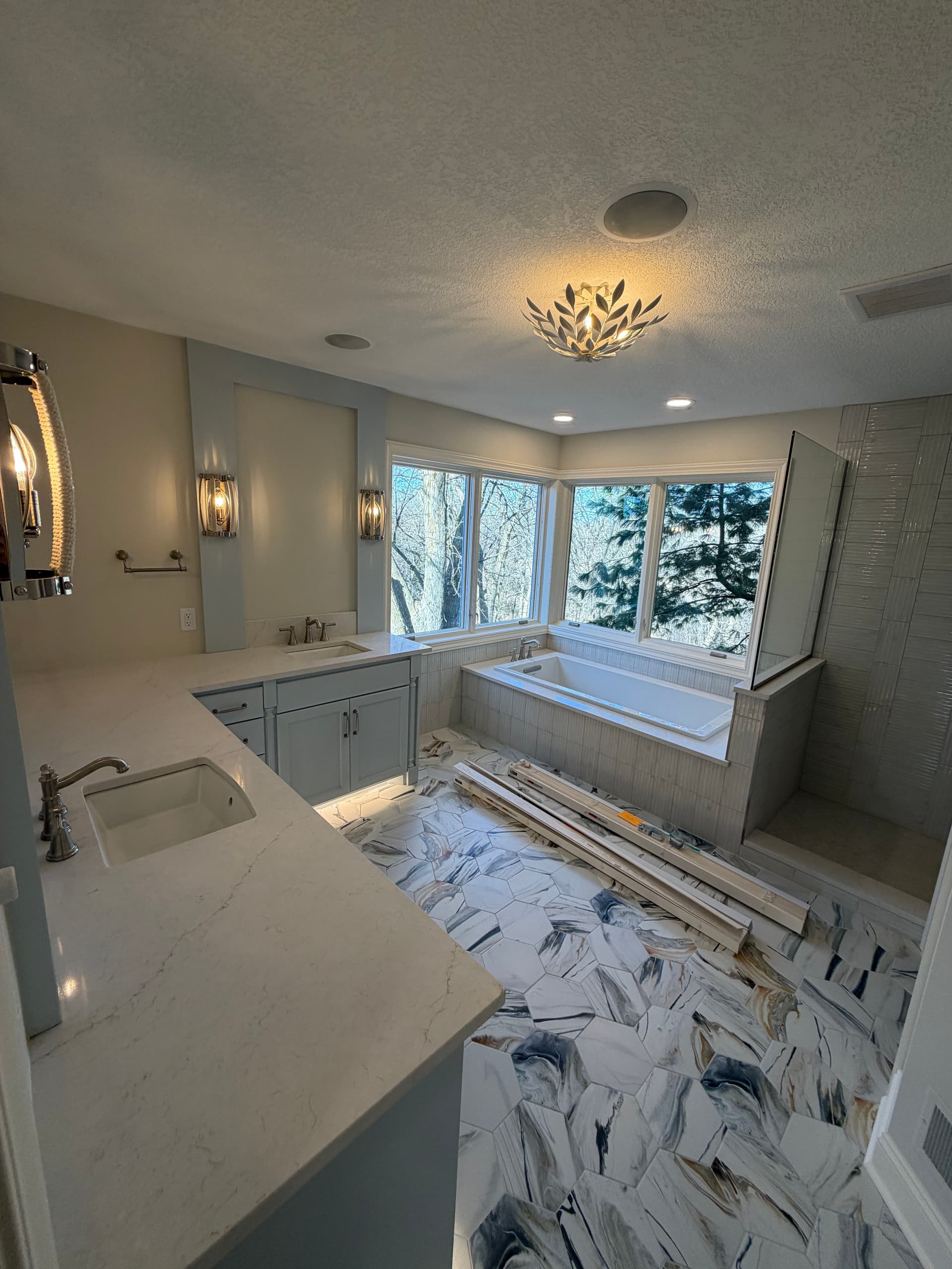 Gallery photos for Elegant Home Transformation with Master Suite Remodel: Image #3