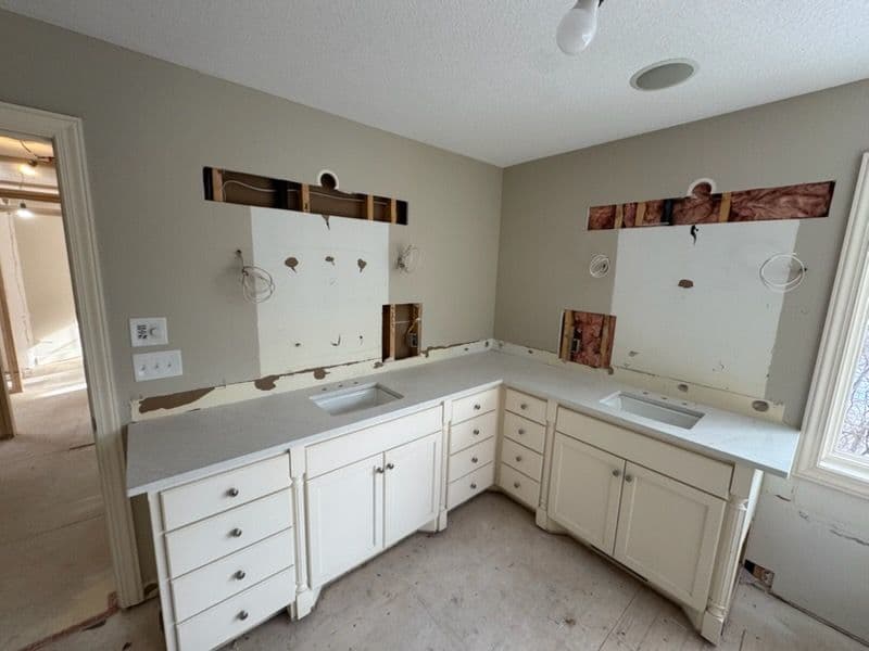 Gallery photos for Master Suite Remodel with New Floor Heat and Lighting: Image #2